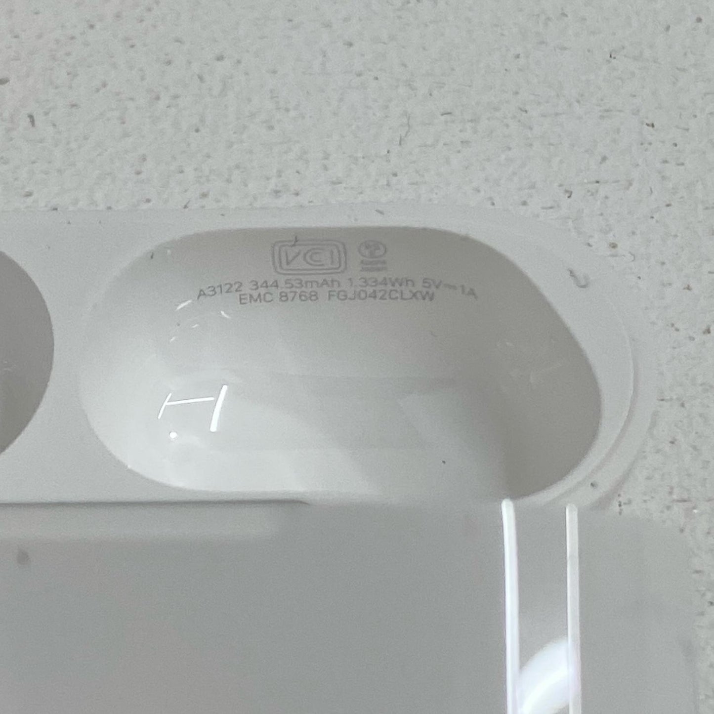 MFHP4J/A Apple AirPods Pro 第3世代 MFHP4J/A【加古川店】