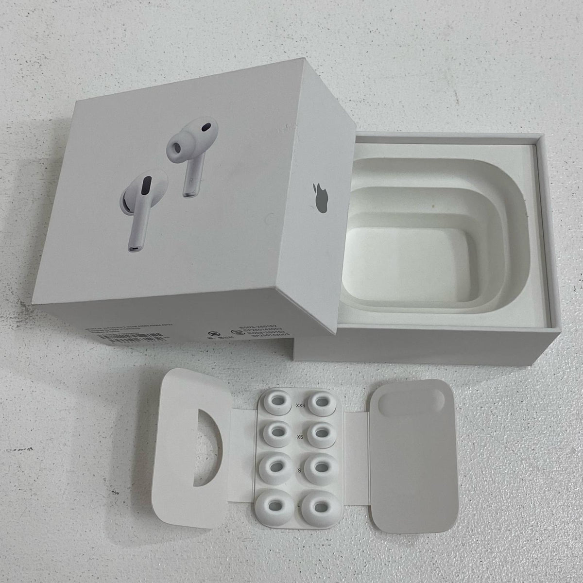 MFHP4J/A Apple AirPods Pro 第3世代 MFHP4J/A【加古川店】