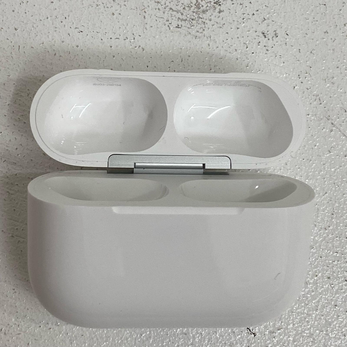 MFHP4J/A Apple AirPods Pro 第3世代 MFHP4J/A【加古川店】