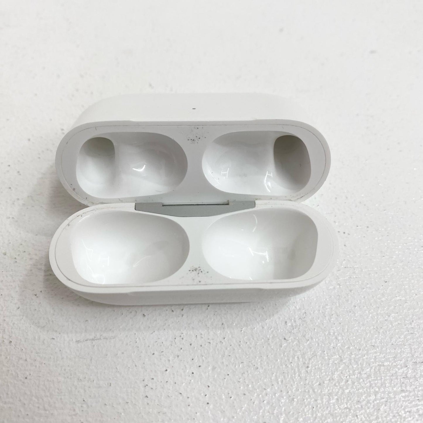 Apple AirPods Pro 第2世代 ワイヤレスイヤホン MQD83J/A JVF770HN6K Bluetooth 防水・防塵 ノイズキャンセリング 外音取り込み 充電ケーブル・イヤーピース・マニュアル付属【加古川店】