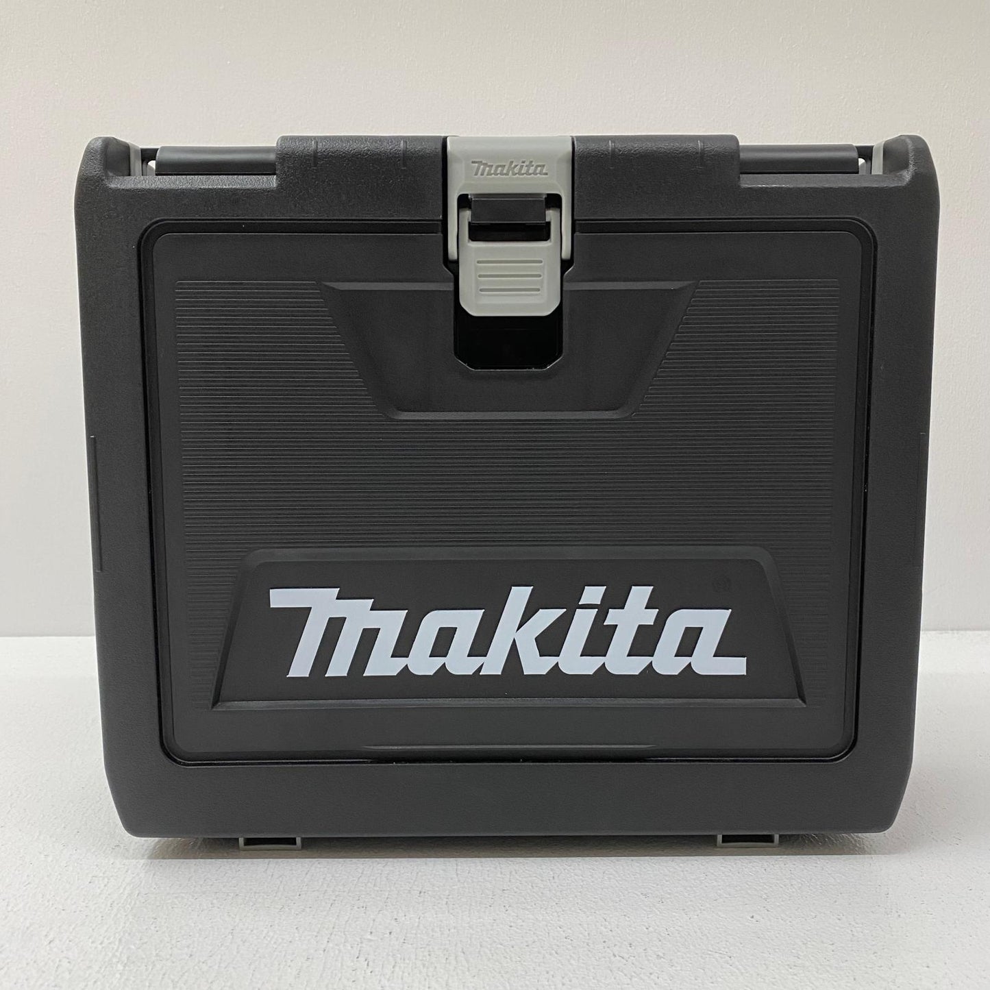 【未使用/未開封】 TD173DRGXO 未開封 makita 18V充電式インパクトドライバ TD173DRGXO 基本仕様 最大締め付けトルク：180 N・m【加古川店】