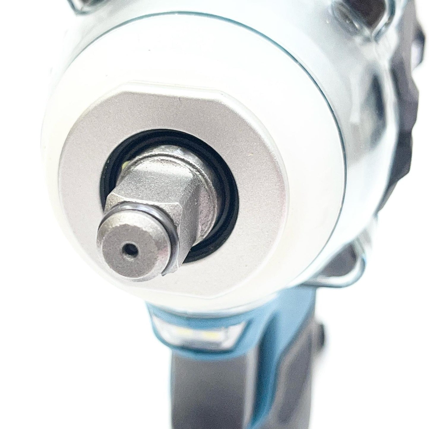 makita マキタ TW302D 18V充電式インパクトレンチ 最大締め付けトルク：275 N・m　 箱・フック付属【加古川店】