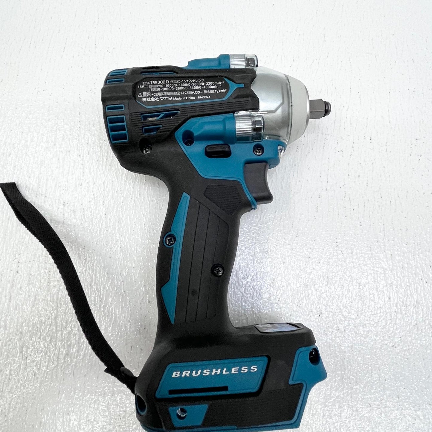makita マキタ TW302D 18V充電式インパクトレンチ 最大締め付けトルク：275 N・m　 箱・フック付属【加古川店】