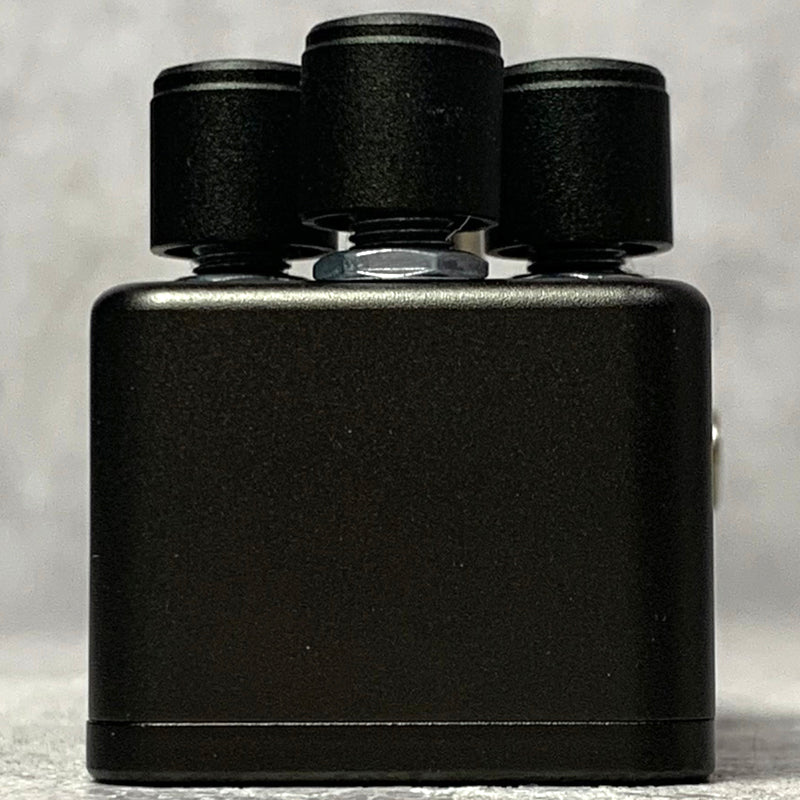 ONE CONTROL | ワンコントロール Anodized Brown Distortion 楽器 ディストーション 【箱付き】低～中音域はふくよかに、高音域は鋭いディストーション【加古川店】