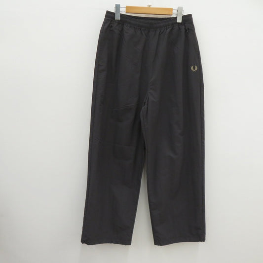 FRED PERRY | フレッドペリー BEAMS別注 Shell Pants パンツ FZ4635 グレー サイズ：M【瀬戸大橋店】