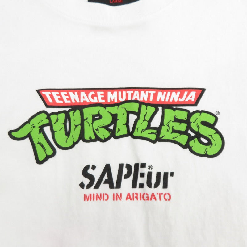 SAPEur | サプール ×TURTLES 半袖Ｔシャツ ホワイト サイズ：L【瀬戸大橋店】