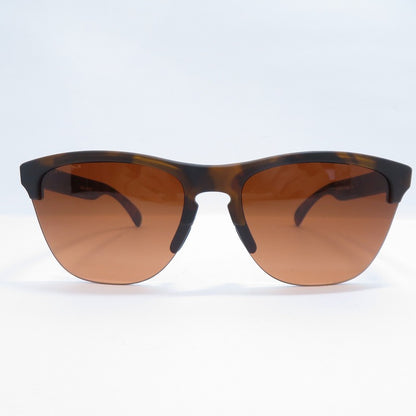 OAKLEY | オークリー Frogskins サングラス OO9374-5063 サイズ：63□10 138 ブラウン【瀬戸大橋店】