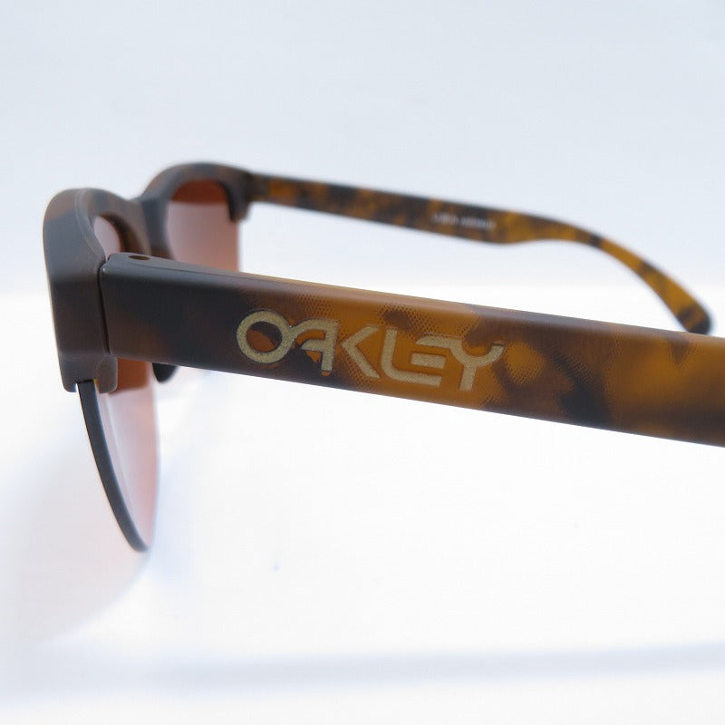 OAKLEY | オークリー Frogskins サングラス OO9374-5063 サイズ：63□10 138 ブラウン【瀬戸大橋店】