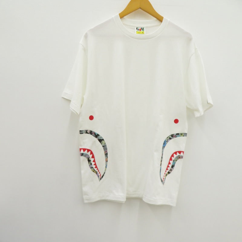 A BATHING APE | アベイシングエイプ COLOR CAMO SIDE SHARK TEE 半袖Ｔシャツ 001TEK801037M ホワイト サイズ：XL【瀬戸大橋店】
