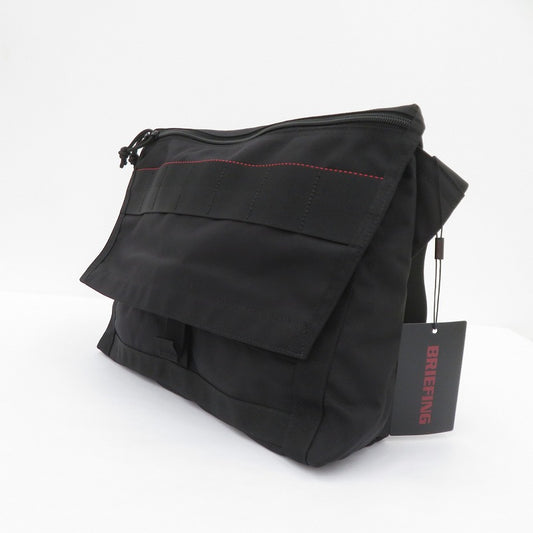 BRIEFING | ブリーフィング × BEAMS PLUS FLEET MESSENGER 13 ショルダーバッグ 38-61-0010-106-19-88 ブラック【瀬戸大橋店】