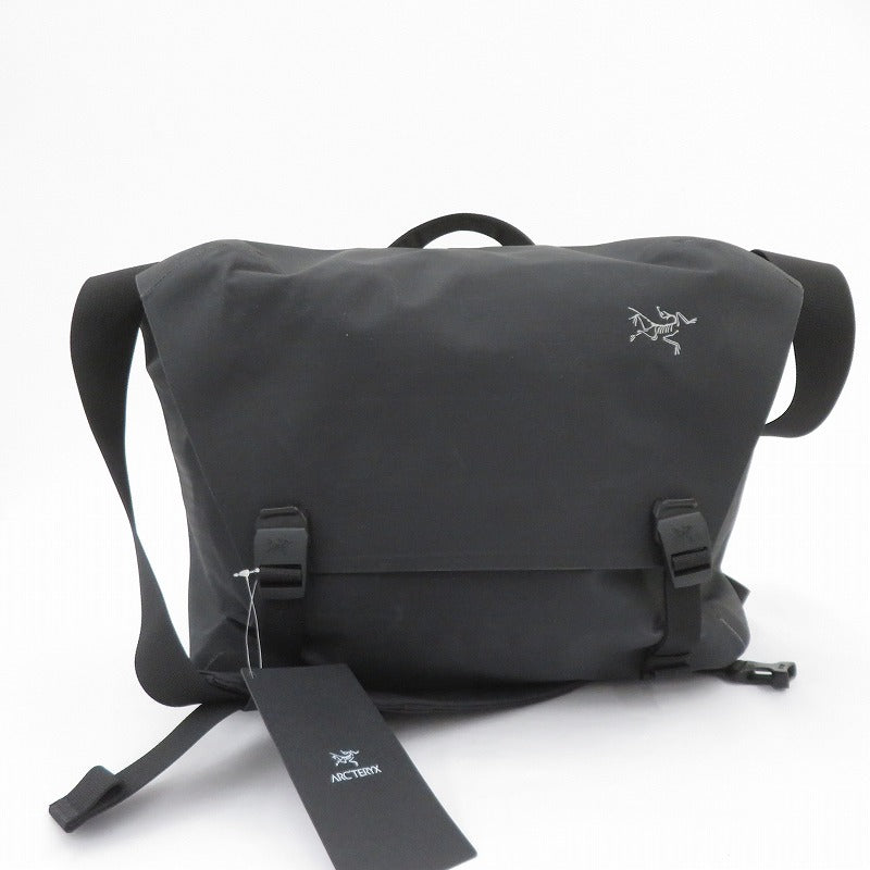 ARC'TERYX | アークテリクス Granville 10 Courier Bag ショルダーバッグ X00001038401 ブラック【瀬戸大橋店】