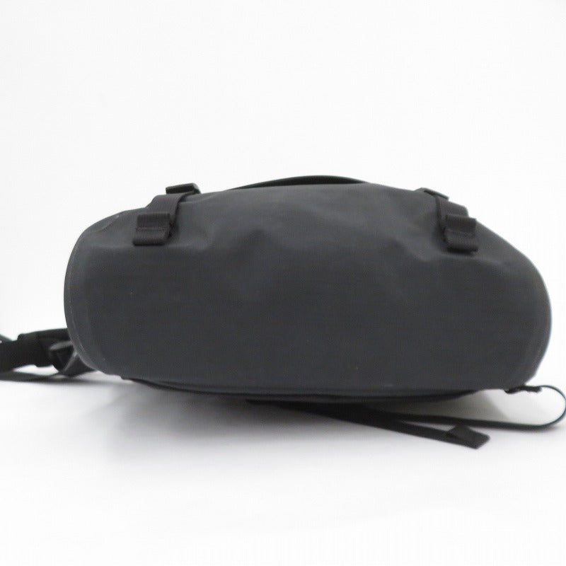 ARC'TERYX | アークテリクス Granville 10 Courier Bag ショルダーバッグ X00001038401 ブラック【瀬戸大橋店】