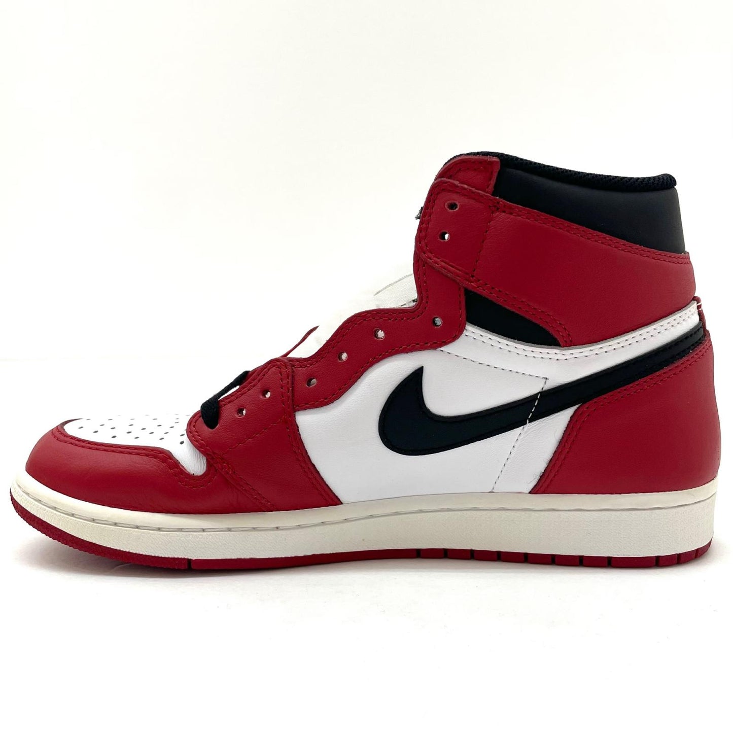 【中古】NIKE | ナイキ Air Jordan 1 Retro High "Chicago" (2015)/エアジョーダン1 レトロ ハイ "シカゴ" (2015) スニーカー 靴　555088-101 レッド×ホワイト×ブラック 27.5cm【尾張小牧店】