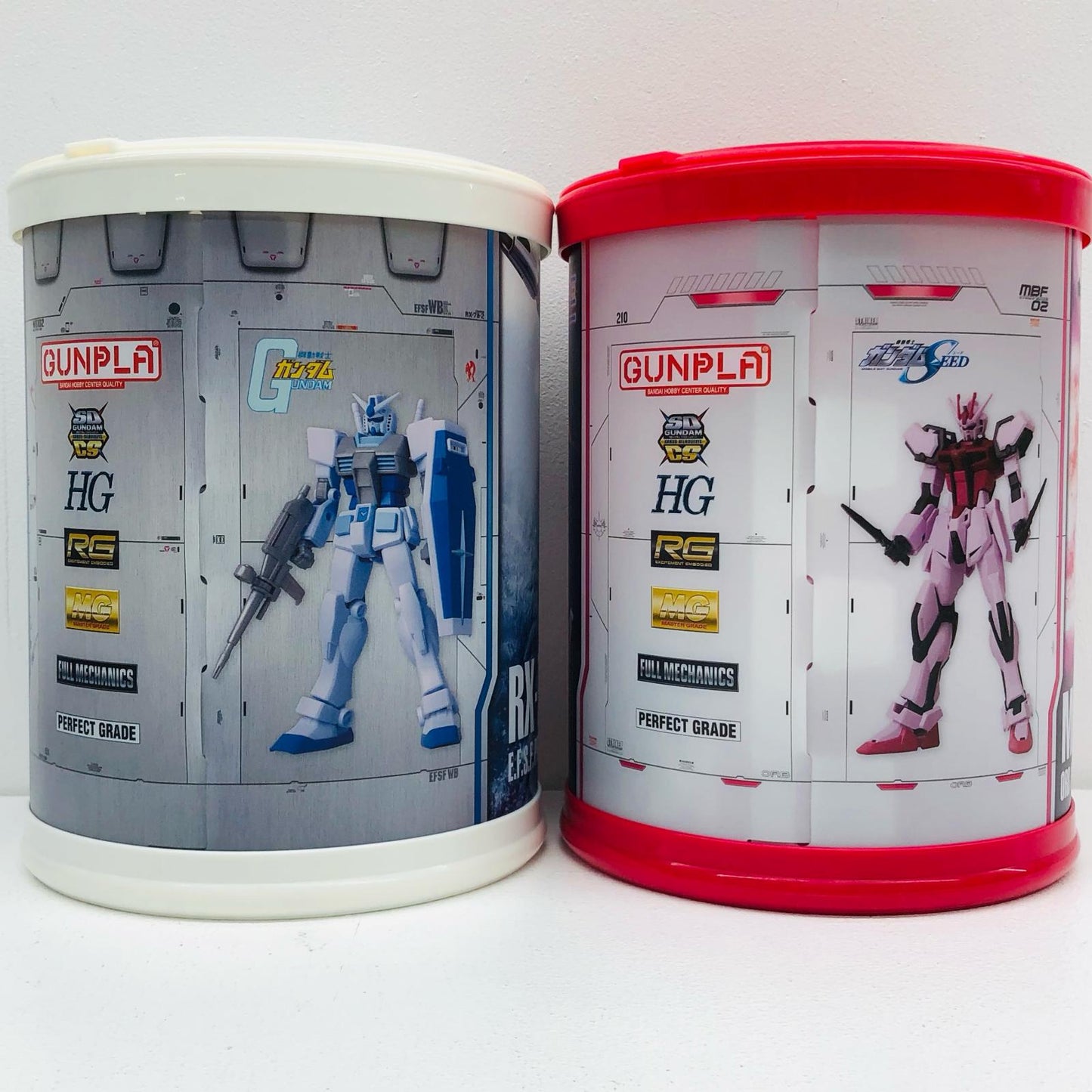 【中古】 機動戦士ガンダム ENTRY GRAD　 プラモデル ストライクルージュ ほか ガンプラ入りラウンドBOX 2種【加古川物流】