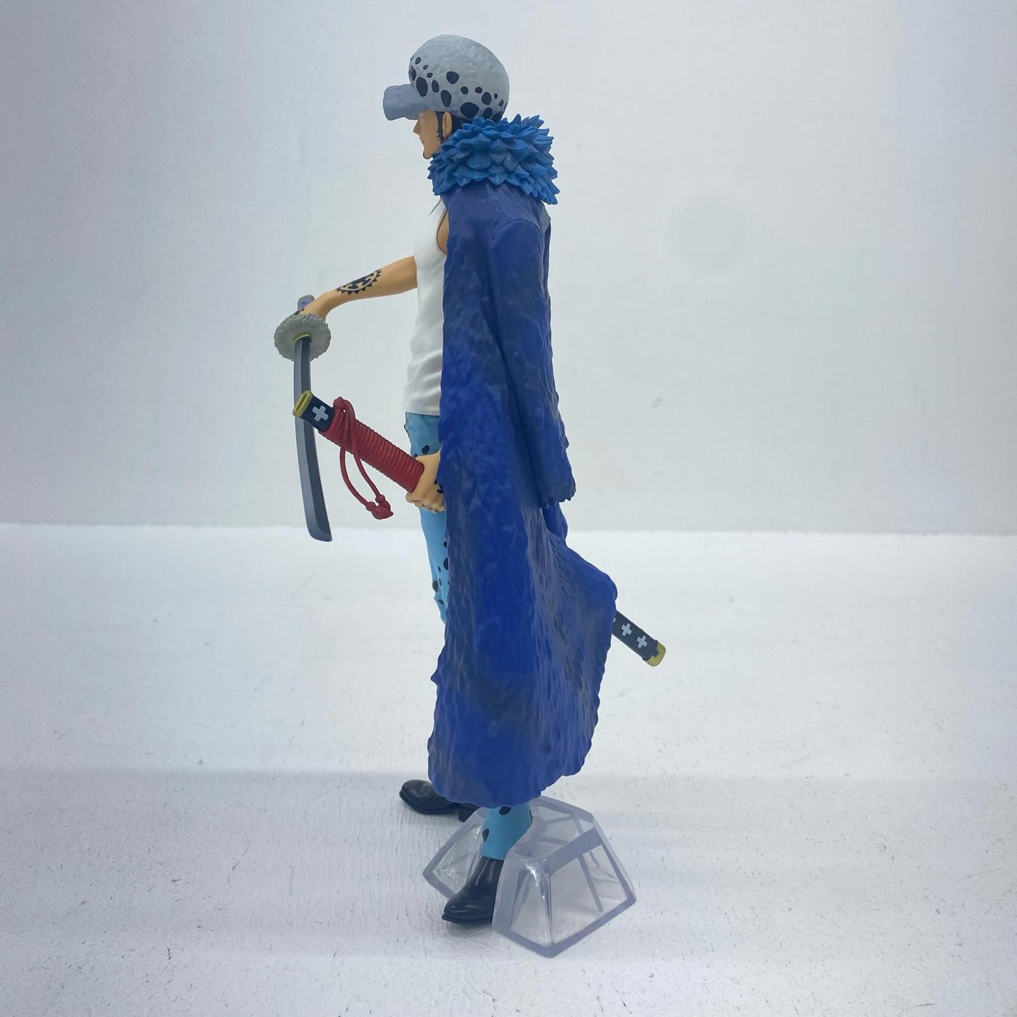 【中古】 A賞トラファルガー・ローMASTERLISE「TheUnbreakableLaw/一番くじワンピース」【フィギュア】