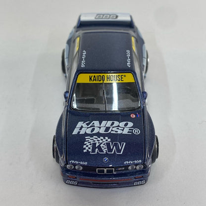 1/64 BMW M3 (E30) Kaido Works V1 (Left-Hand Drive) "KAIDO HOUSE x MINI GT Series" [KHMG154]