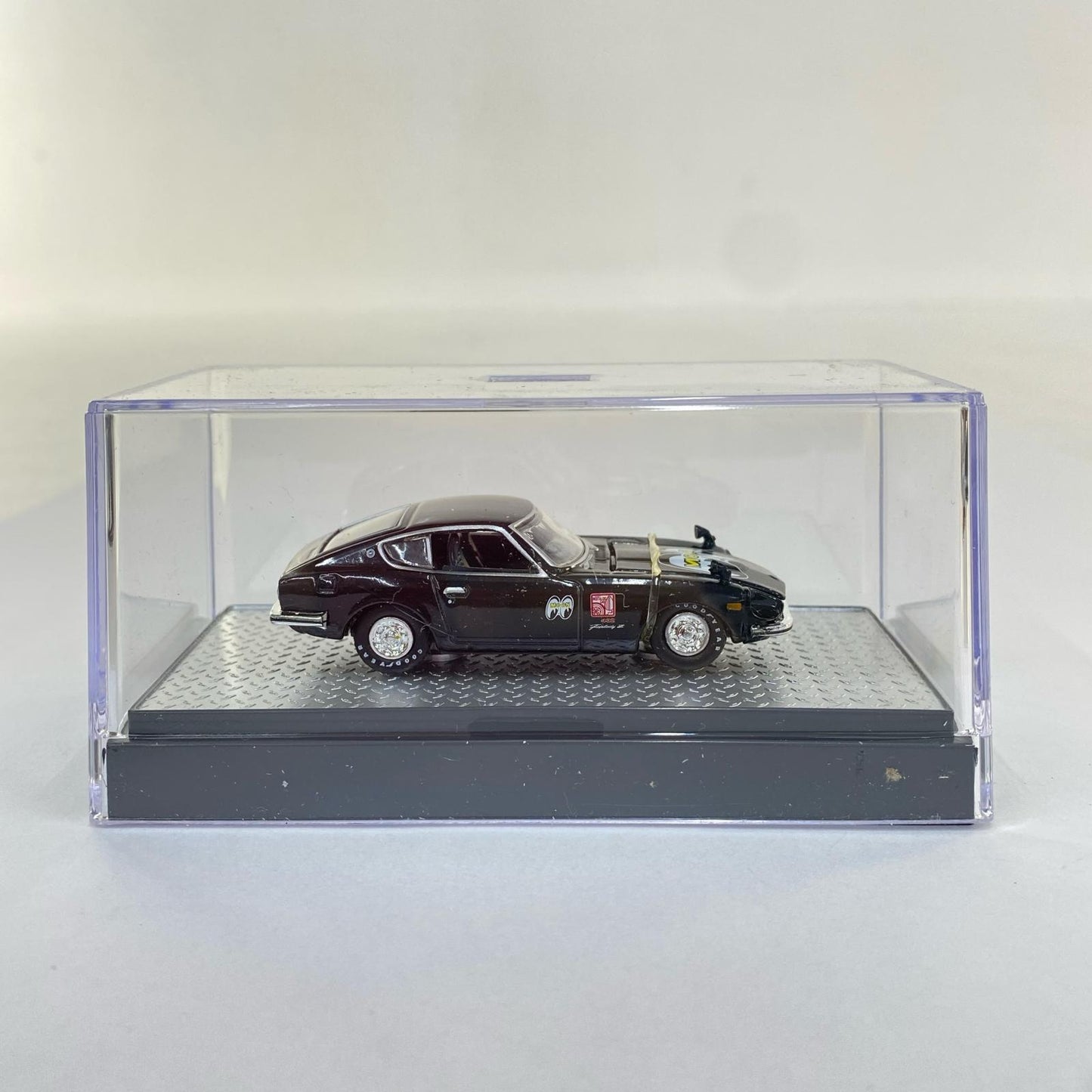 1/64 1970 Nissan Fairlady Z432 (Gloss Black) "MOONEYES/Auto-Japan Release JPN03" [32500-JPN03]