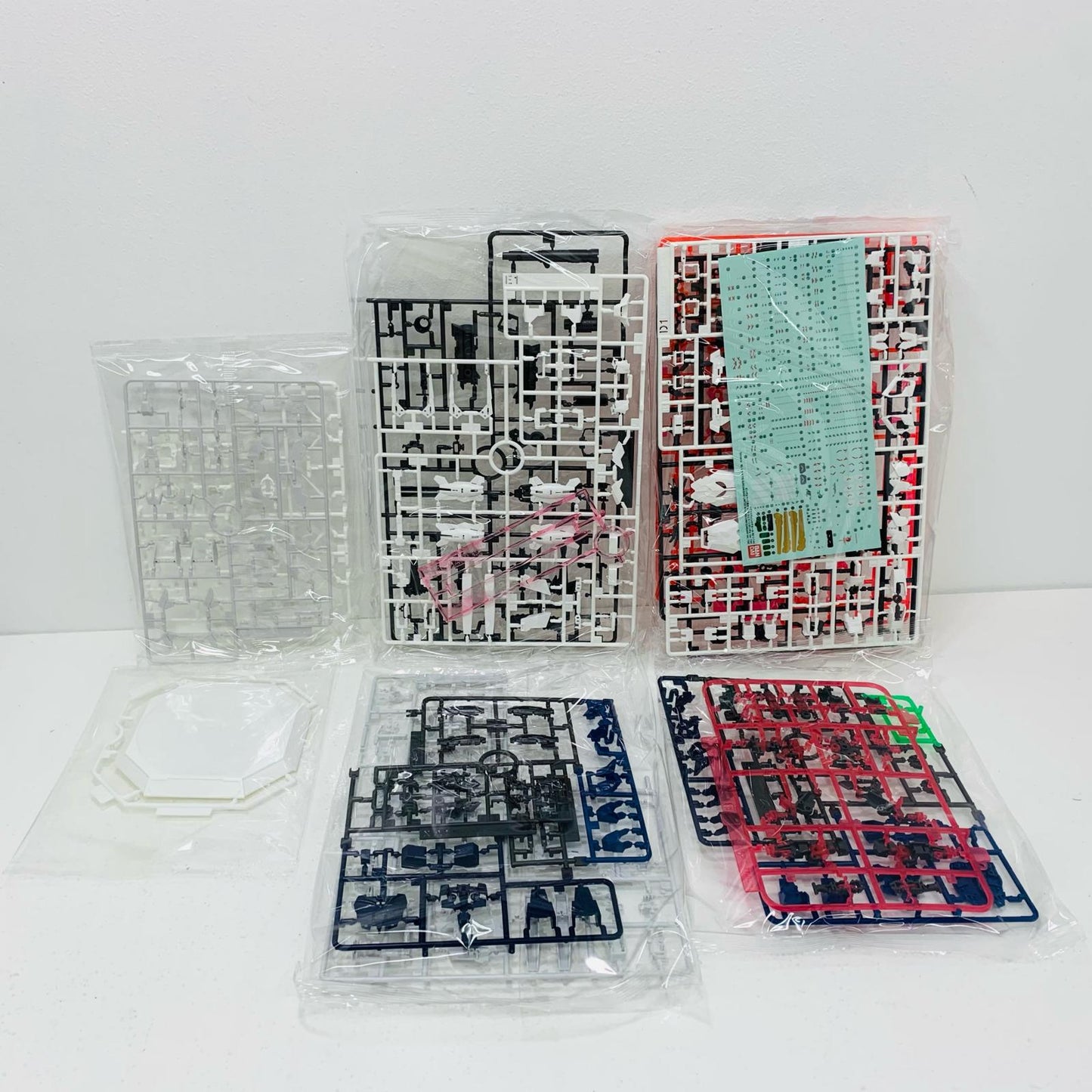 1/144 RG RX-0 Unicorn Gundam Ver.TWC "Mobile Suit Gundam UC" Gundam Base Limited [5063568]