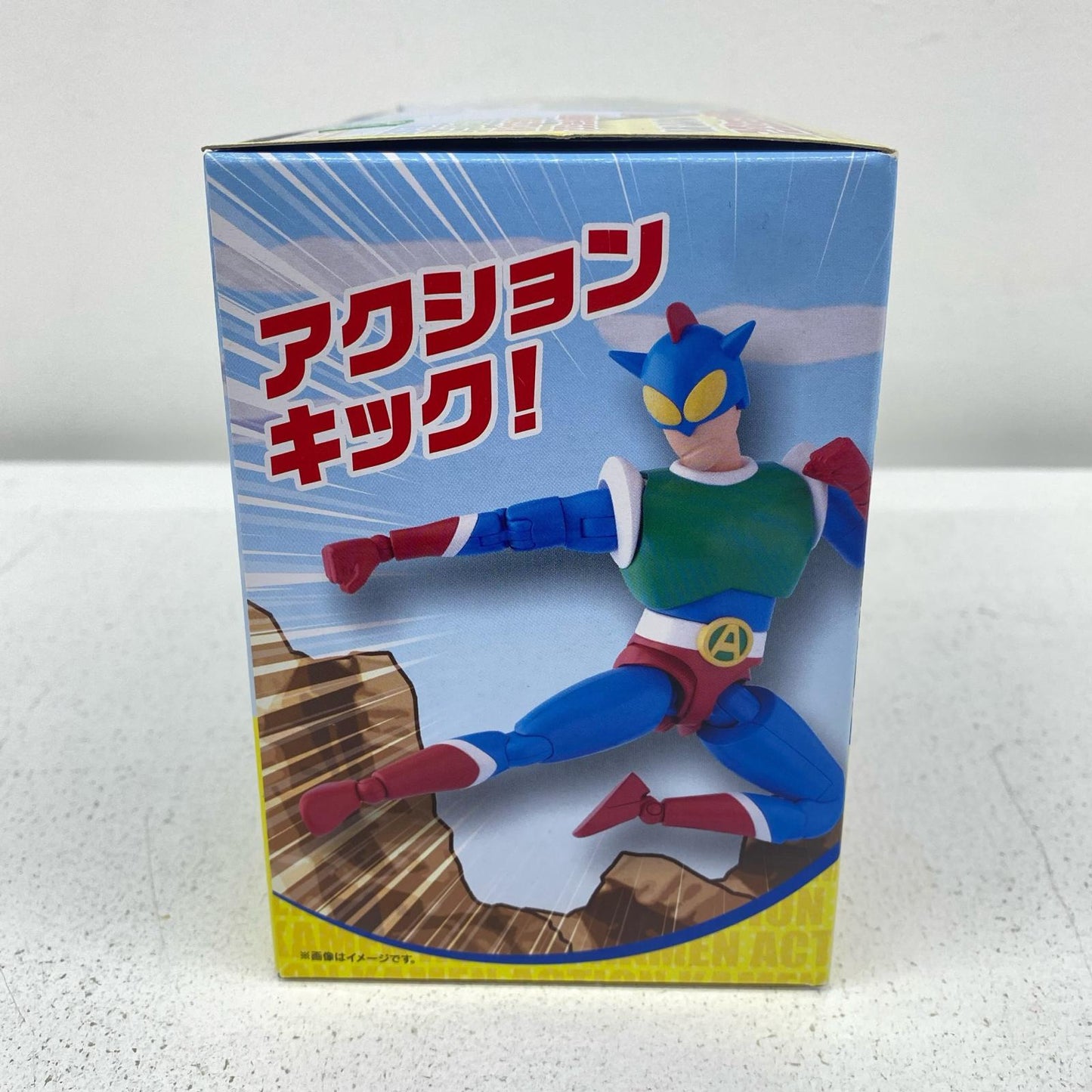 SMPKit-Makes-Pose Crayon Shin-chan Action Kamen