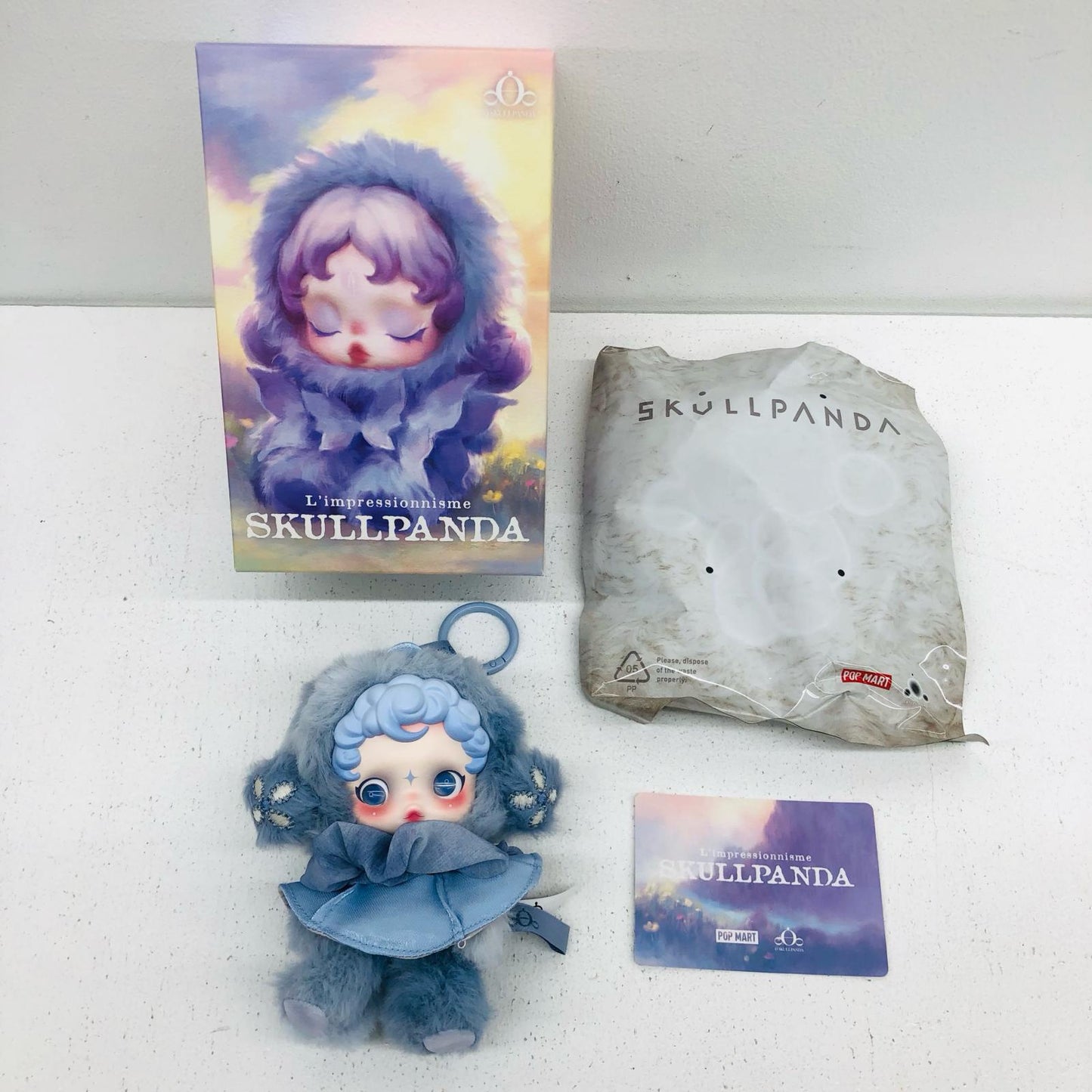 Dew「SKULLPANDA L’impressionnisme シリーズ ぬいぐるみペンダント」【フィギュア】