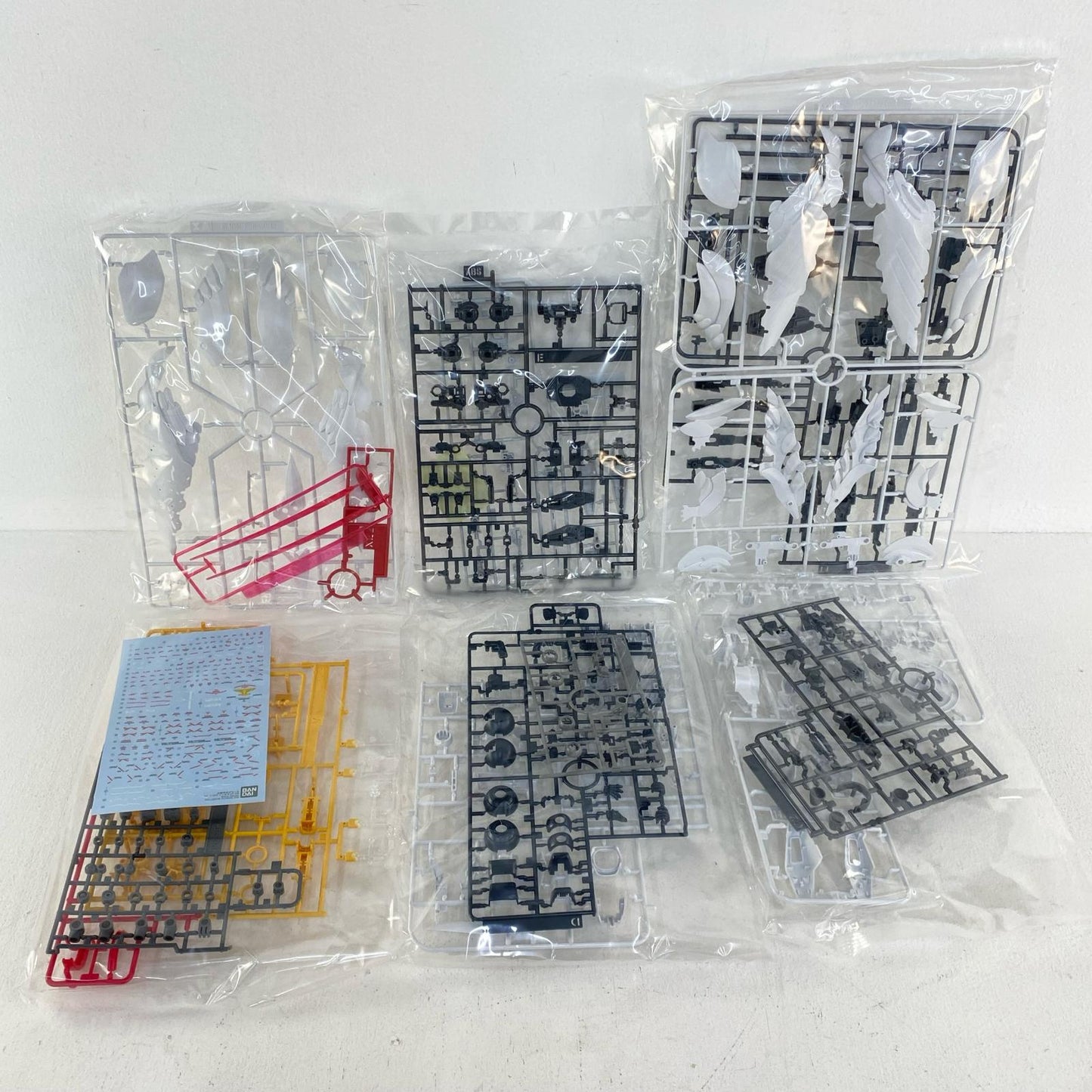 1/100MGOZ-00MSトールギスFEW「新機動戦記ガンダムWEndlessWaltz敗者たちの栄光」プレミアムバンダイ限定[5062190]