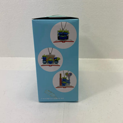 Little Green Men Keychain Set of 6