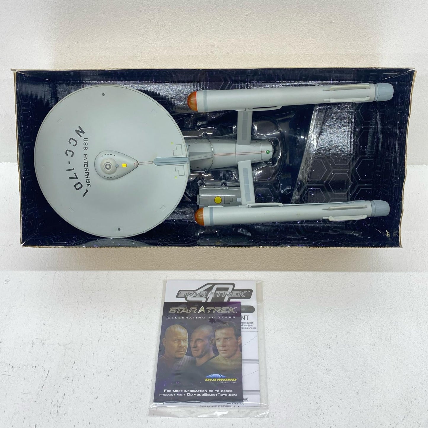 Star Trek U.S.S. Enterprise NCC-1