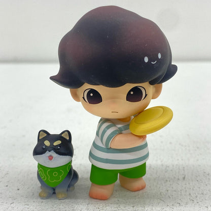 Frisbee Player "POPMART DIMOO Pet Vacation Series" [Figure]