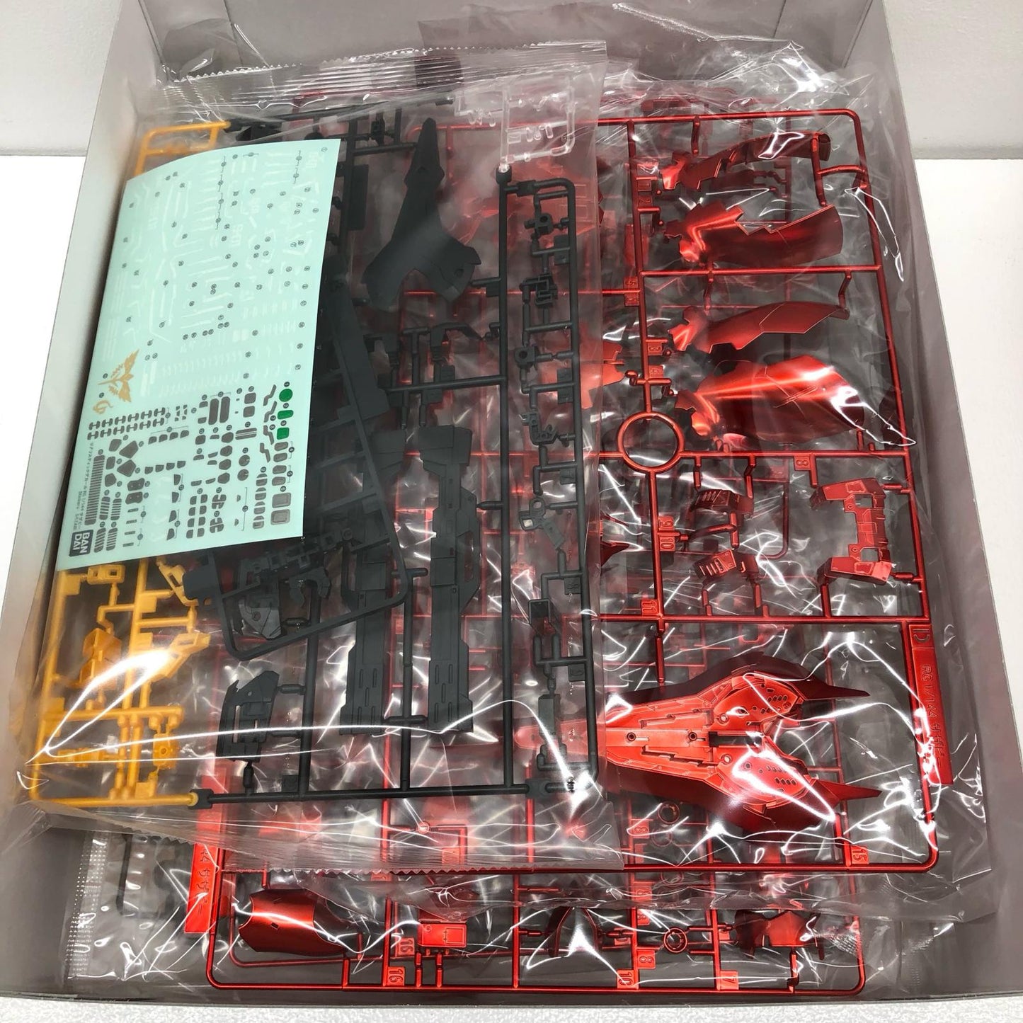 1/144 RG MSN-04 Sazabi Special Coating Ver. "Mobile Suit Gundam: Char's Counterattack" Premium Bandai Limited [5058081] [Figure]