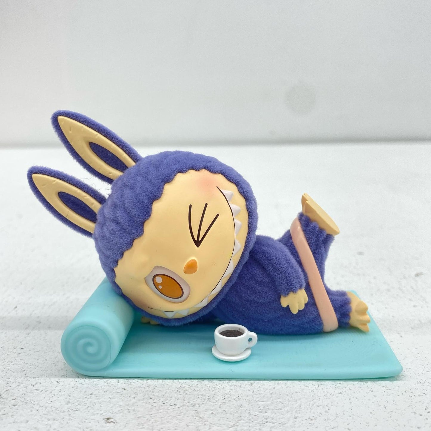 フィギュア Americano 「POPMART THE MONSTERS Lazy Yoga シリーズ」 Americano Lazy Yoga【フィギュア】【尾張小牧店】
