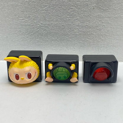 フィギュア Traffic Light 「POPMART THE MONSTERS Almost Hidden シリーズ」 Traffic Light Almost Hidden【フィギュア】【尾張小牧店】