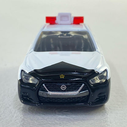Nissan Skyline Patrol Car "Tomica No. 33" [Figure]