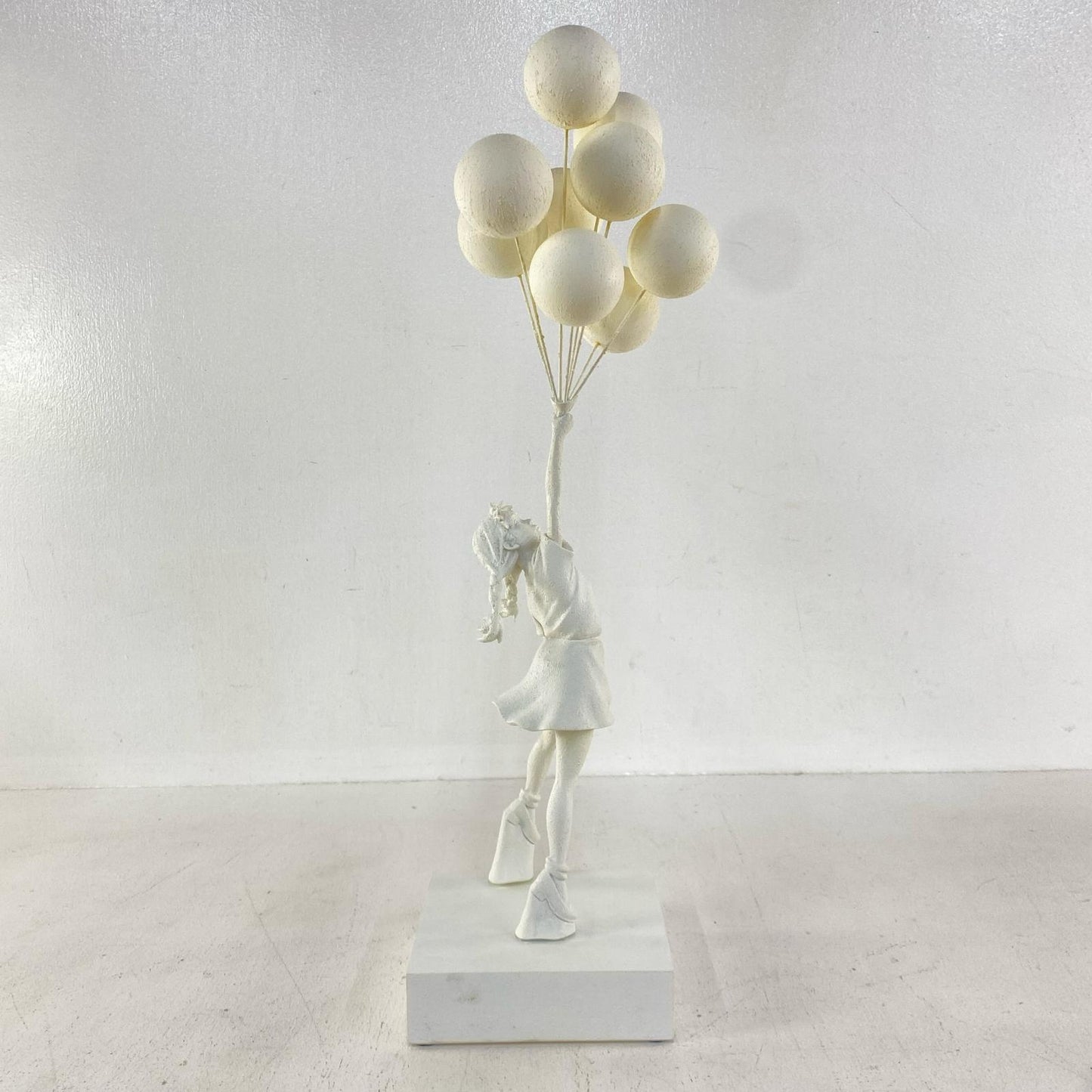 FLYING BALLOONS GIRL GESSO Ver.? [Figure]