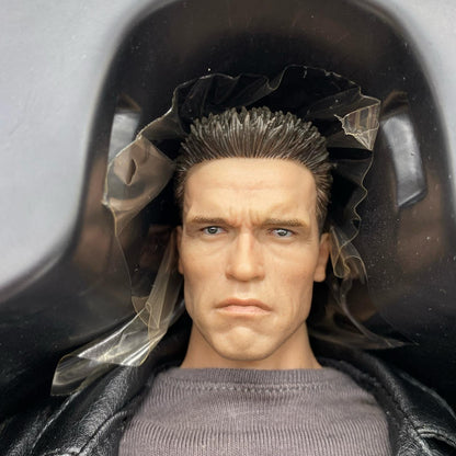 フィギュア T-800「ターミネーター2」ムービー・マスターピース1/6アクションフィギュア T-800 ムービー・マスターピース【フィギュア】【加古川物流】