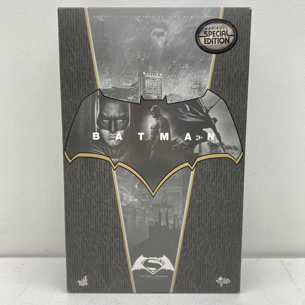 フィギュア バットマン「バットマンVSスーパーマンジャスティスの誕生」ムービー・マスターピース1/6アクションフィギュア バットマン ムービー・マスターピース【フィギュア】【加古川物流】