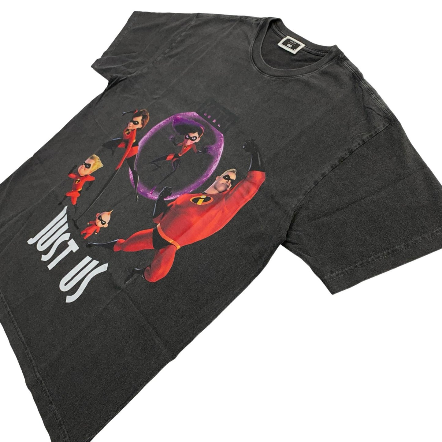 KITH | KITH KITH x PIXAR INCREDIBLES JUST US Short Sleeve T-shirt Black Size: M