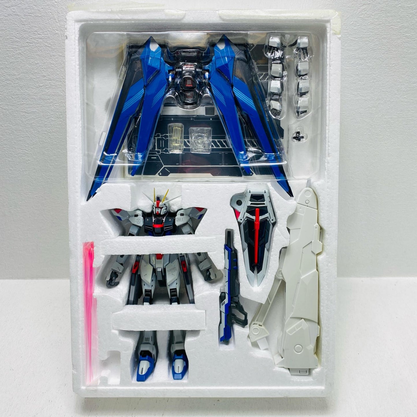 METAL BUILD FREEDOM GUNDAM "Mobile Suit Gundam SEED" [Figure]