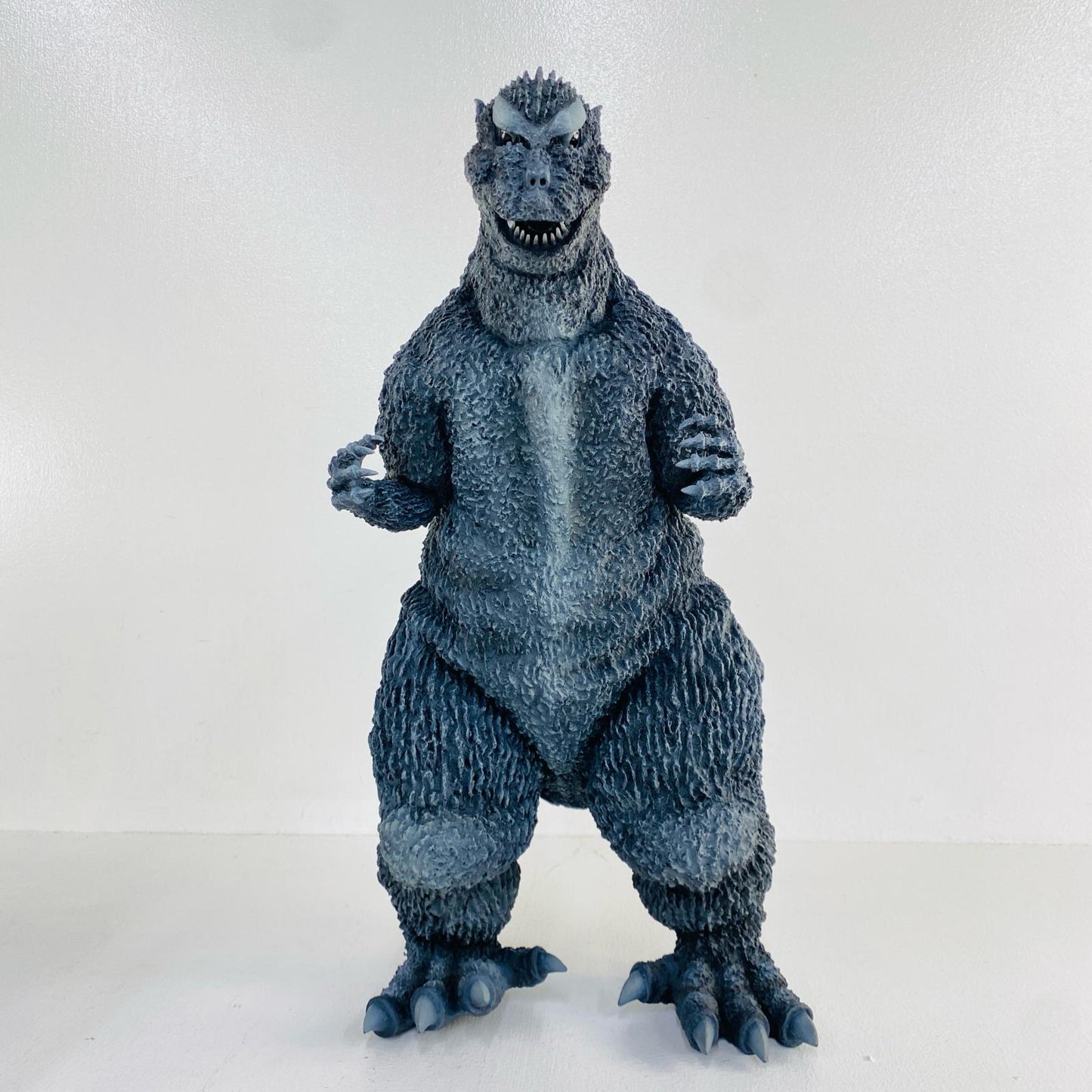 Godzilla (1954) Shonen Rick Limited Edition "Godzilla" FAVORITE SCULPTORS LINE Gigantic Series Pre-painted PVC & ABS Complete Figure (Some assembly required) Shonen Rick & Godzilla Store Exclusive [Figure]