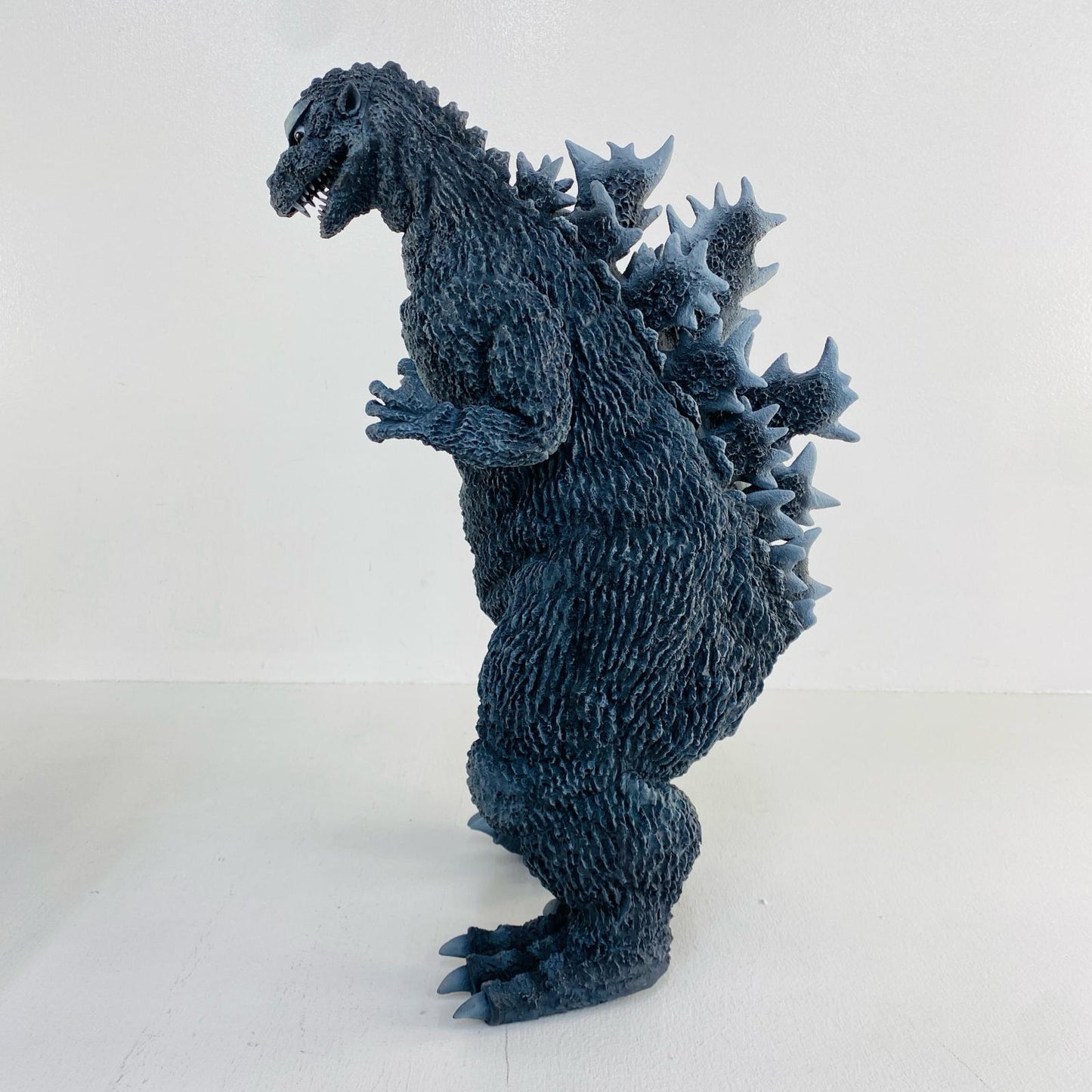 Godzilla (1954) Shonen Rick Limited Edition "Godzilla" FAVORITE SCULPTORS LINE Gigantic Series Pre-painted PVC & ABS Complete Figure (Some assembly required) Shonen Rick & Godzilla Store Exclusive [Figure]