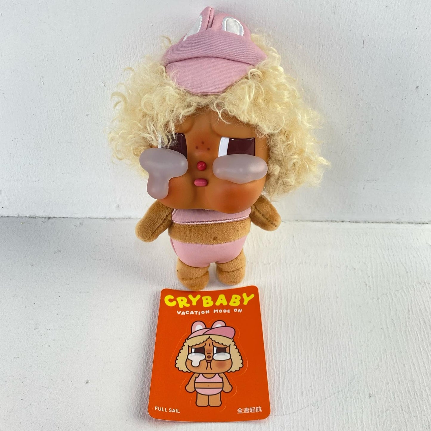 FULL SAIL CRYBABY Vacation Mode On [Figure]