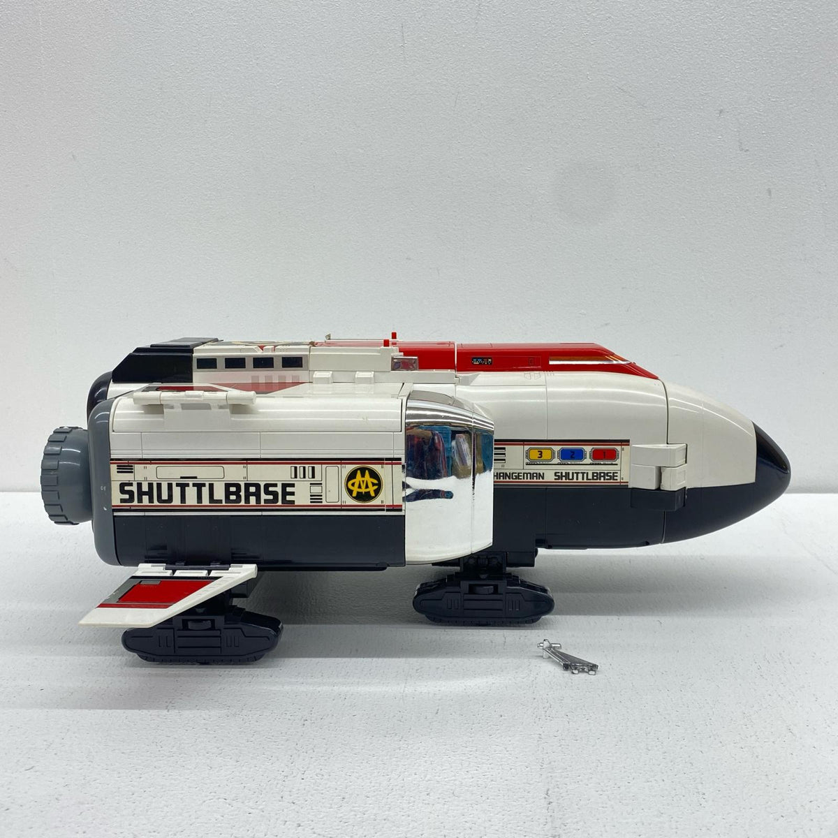 おもちゃ・玩具 ビッグスケール シャトルベース 「電撃戦隊チェンジマン」 ビッグスケール シャトルベース【加古川物流】