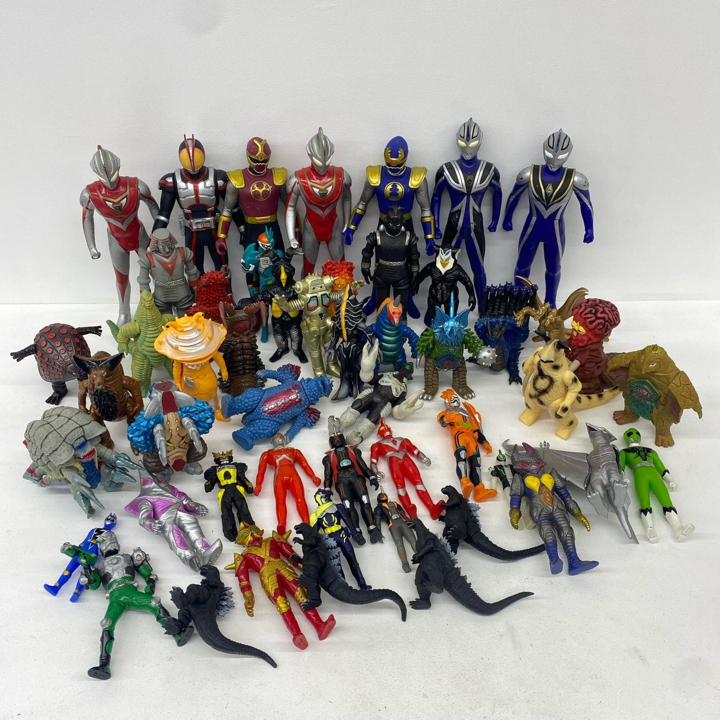 おもちゃ・玩具 ウルトラマン 怪獣 特撮系 ソフビ まとめ 現状品 怪獣 特撮系 ソフビ まとめ 現状品【加古川物流】