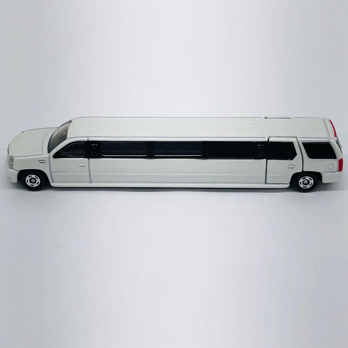 Cadillac Escalade "Long Type Tomica No. 136"