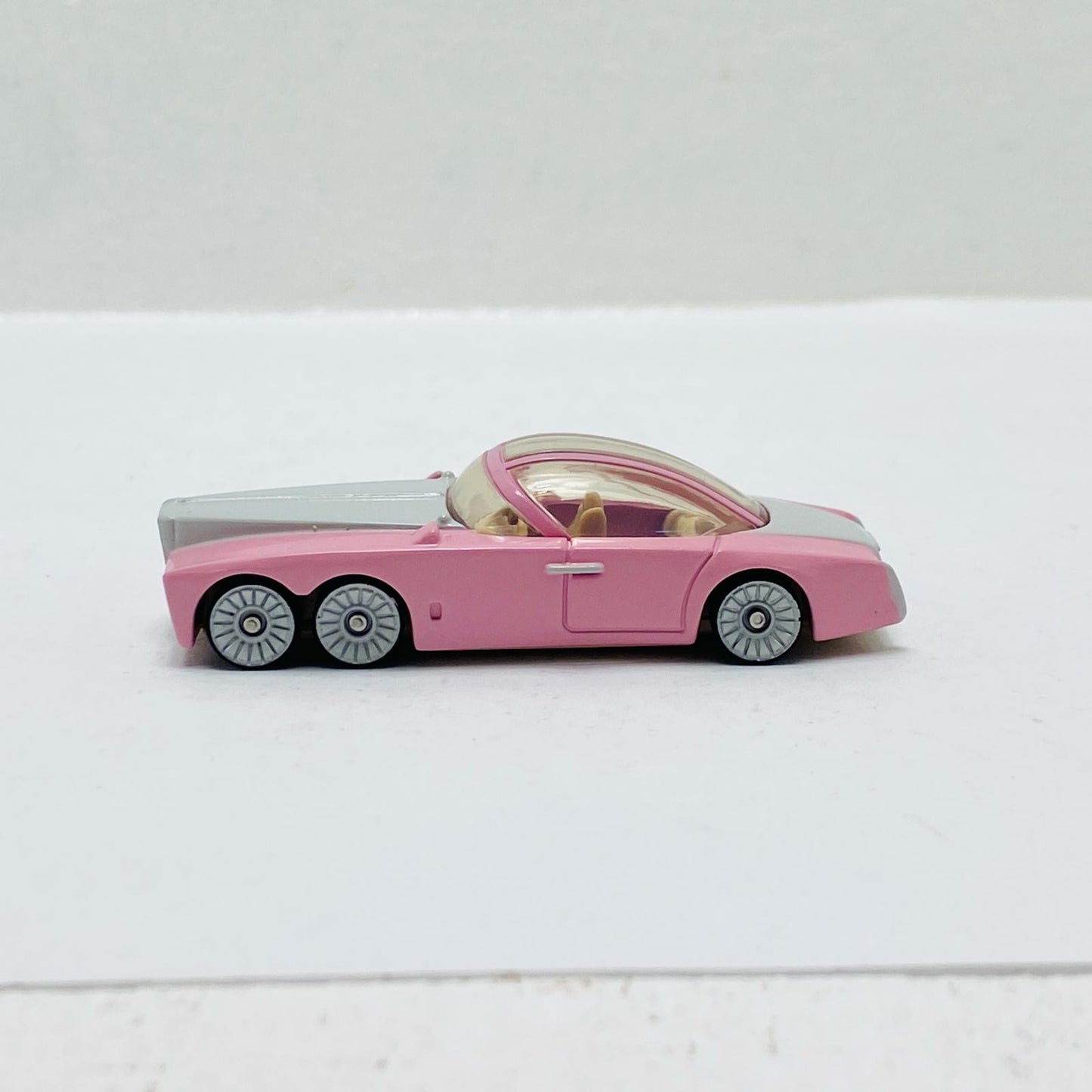 Thunderbirds Tomica 07: Penelope's Car