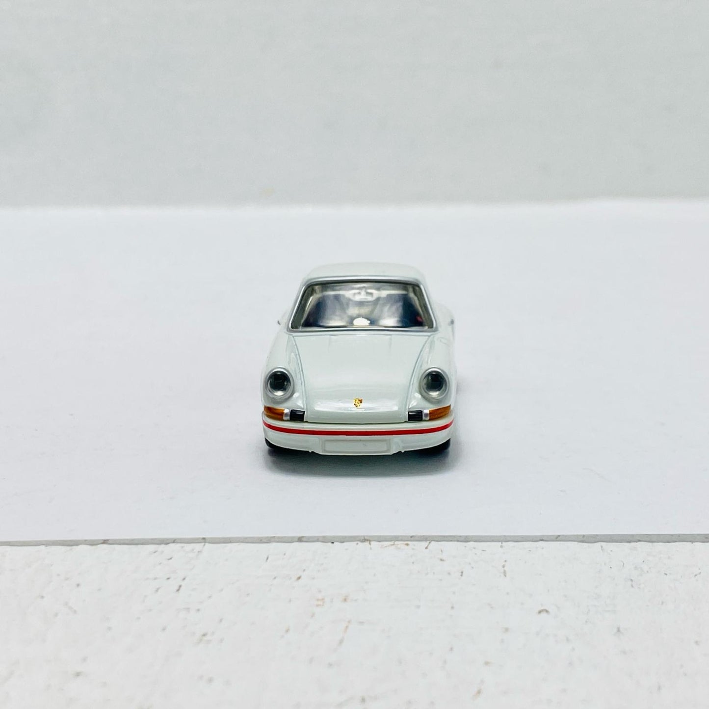 1/61 Porsche 911 Carrera RS 2.7 (White x Red) "Tomica Premium 12"