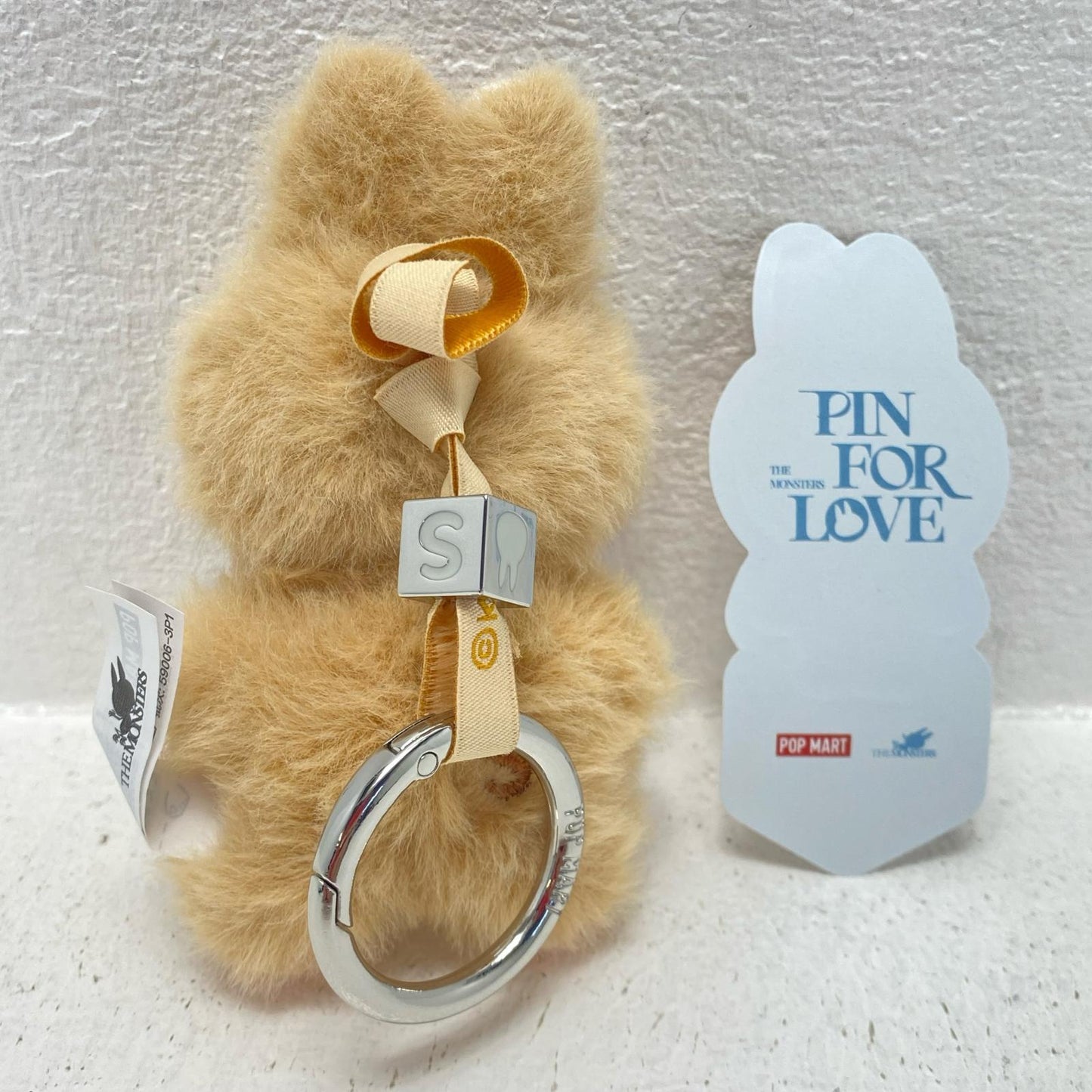 S "THE MONSTERS PIN FOR LOVE Series Plush Pendant (N-Z)" POPMART [Figure]