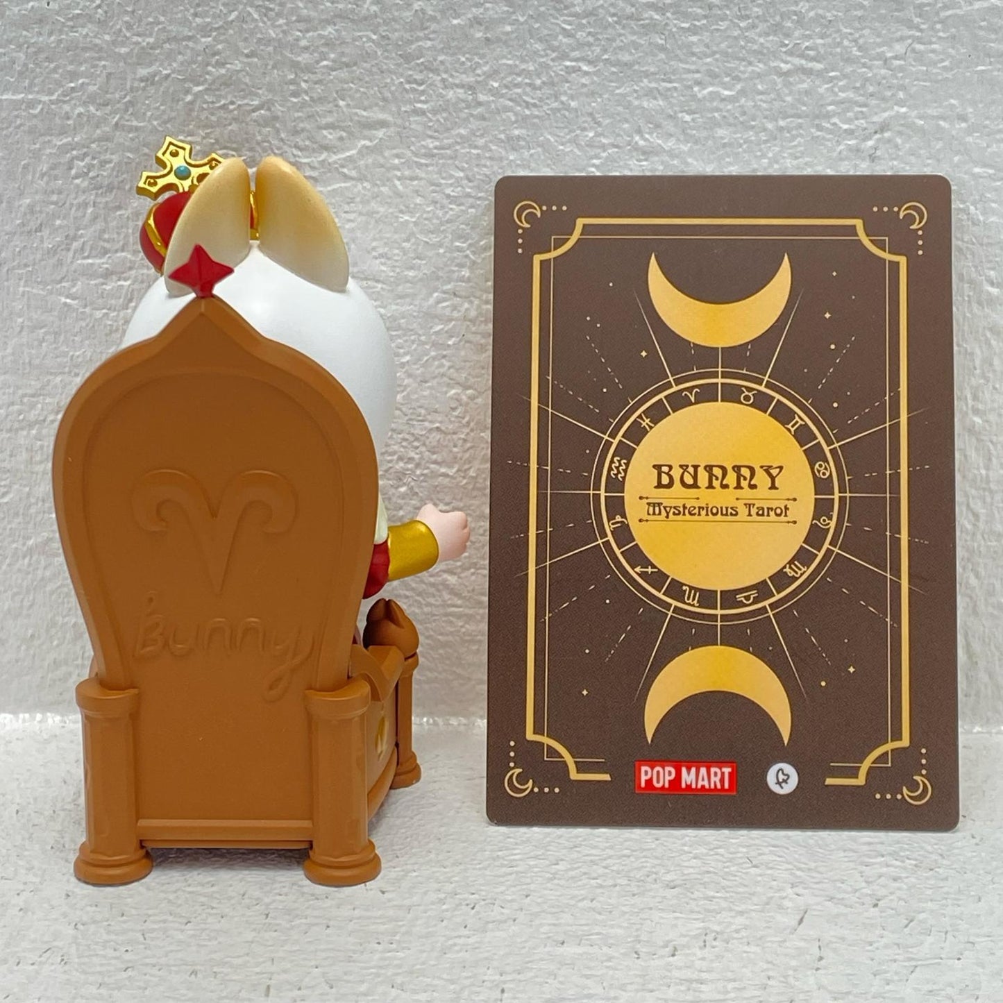 The Emperor "POPMART BUNNY Mysterious Tarot Series" [Figure]