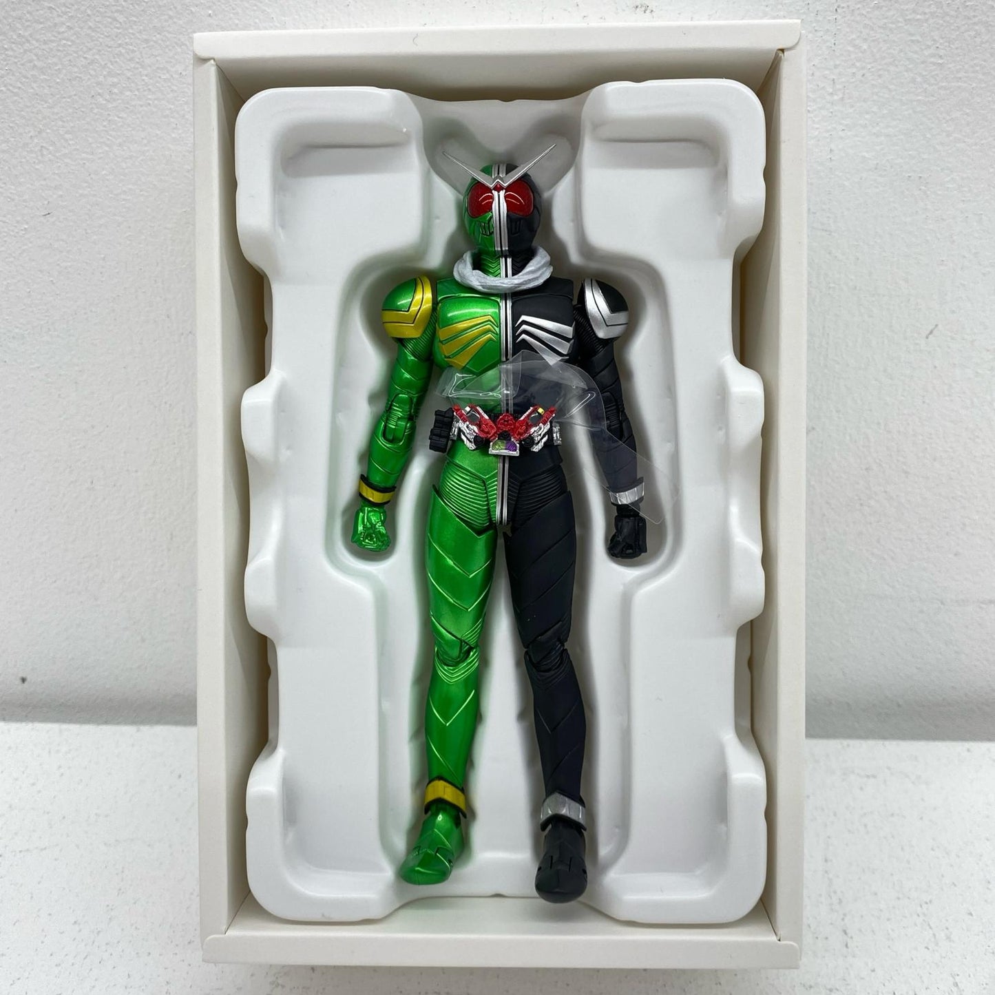 S.H.Figuarts (Shinkocchou Seihou) Kamen Rider W Cyclone Skull "Fuuto Detectives: The Portrait of Kamen Rider Skull" Tamashii Web Store [Figure]