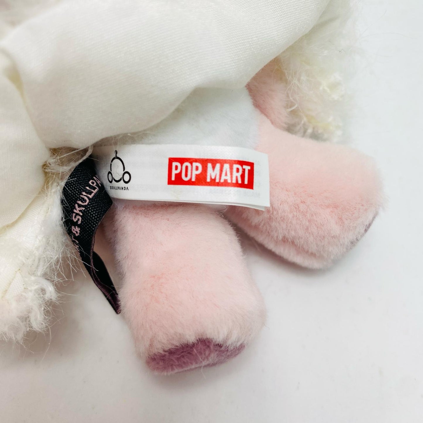 Ghostie? "SKULLPANDA You Found Me! Series Plush Pendant" [Figure]