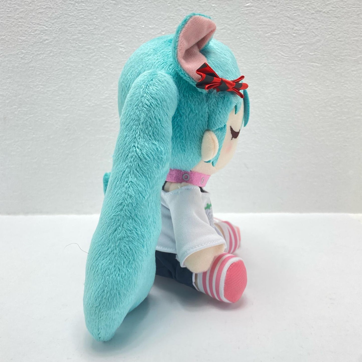 Eyes Closed Original Plushie ~Cat Ear T-Shirt ver.~ "Character Vocal Series 01 Hatsune Miku"